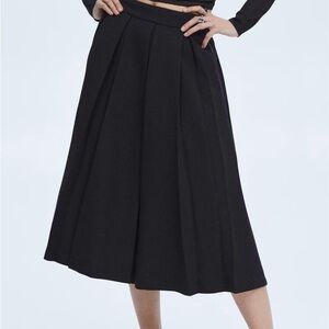 Mango Elegant Black Pleated Skirt